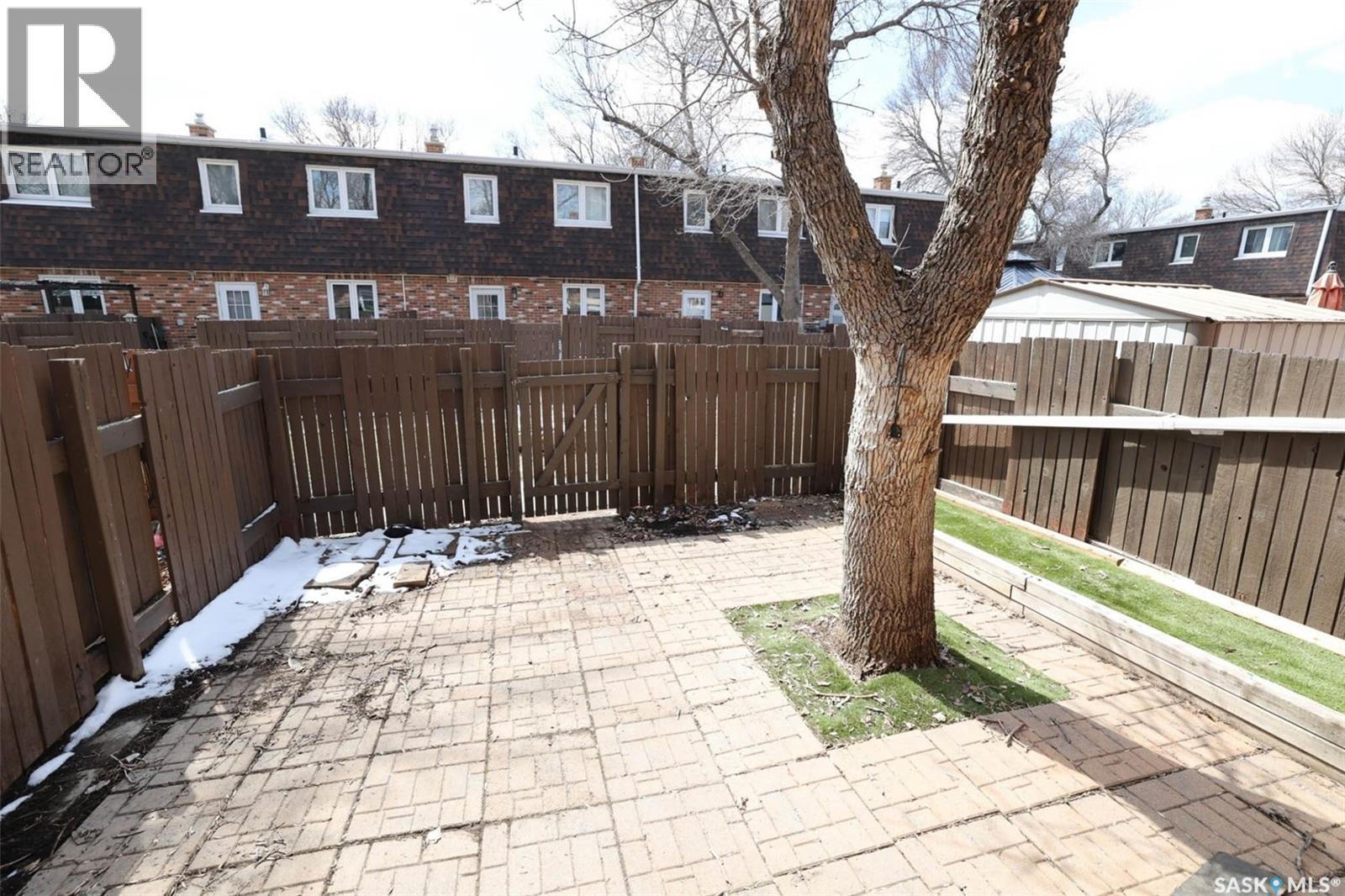 51 Spruceview Road, Regina, Saskatchewan  S4R 0E1 - Photo 19 - SK034256