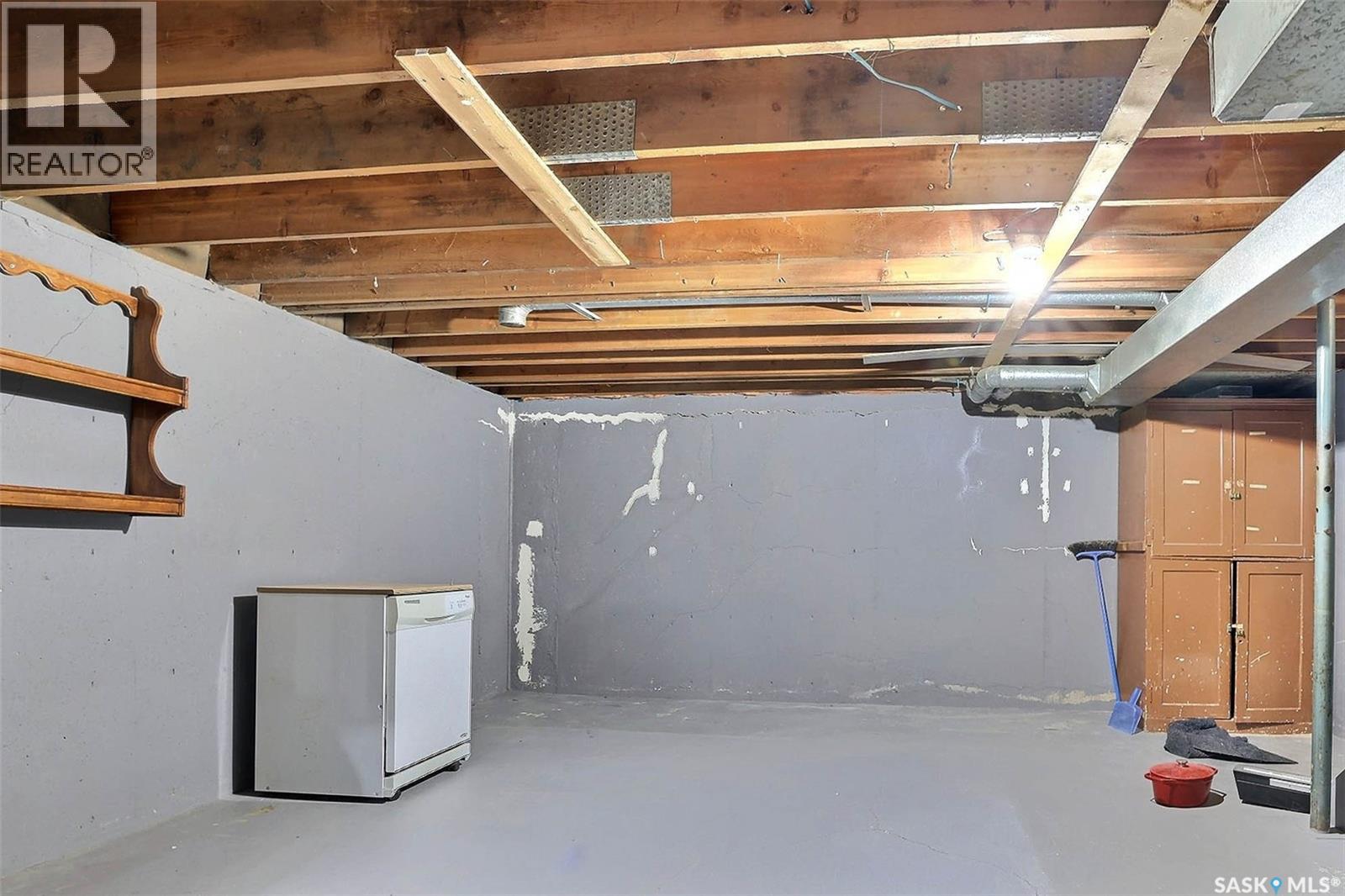 51 Spruceview Road, Regina, Saskatchewan  S4R 0E1 - Photo 25 - SK034256