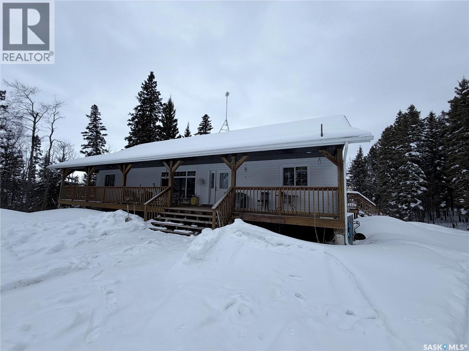 Emma Lake Acreage, Paddockwood Rm No. 520, Saskatchewan  S0J 0N0 - Photo 2 - SK034204