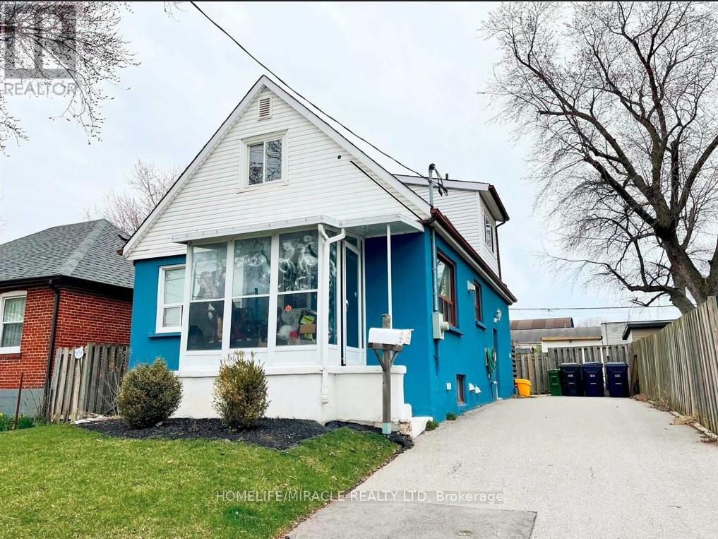 ENTIRE HOUSE - 33 JEAVONS AVENUE, Toronto, Ontario