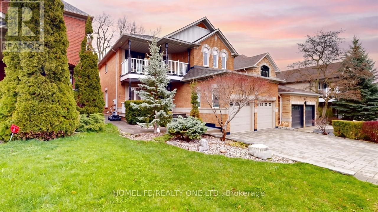 96 Estate Garden Drive, Richmond Hill, Ontario  L4E 3V6 - Photo 2 - N13058338