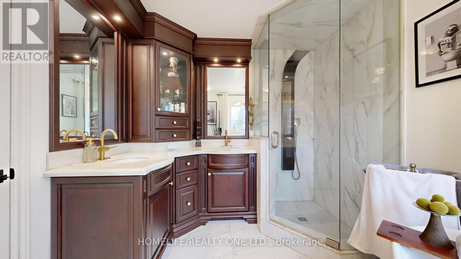 96 Estate Garden Drive, Richmond Hill, Ontario  L4E 3V6 - Photo 39 - N13058338