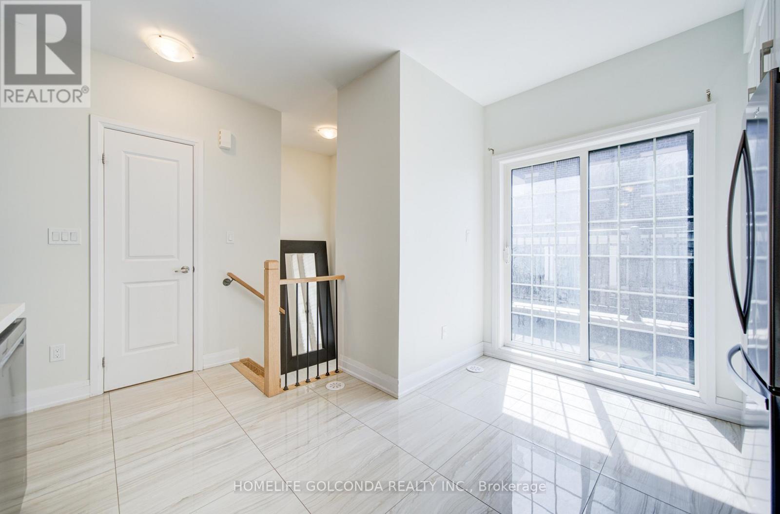 7 Maybank Lane, Whitchurch-Stouffville, Ontario  L4A 4X7 - Photo 13 - N13058478