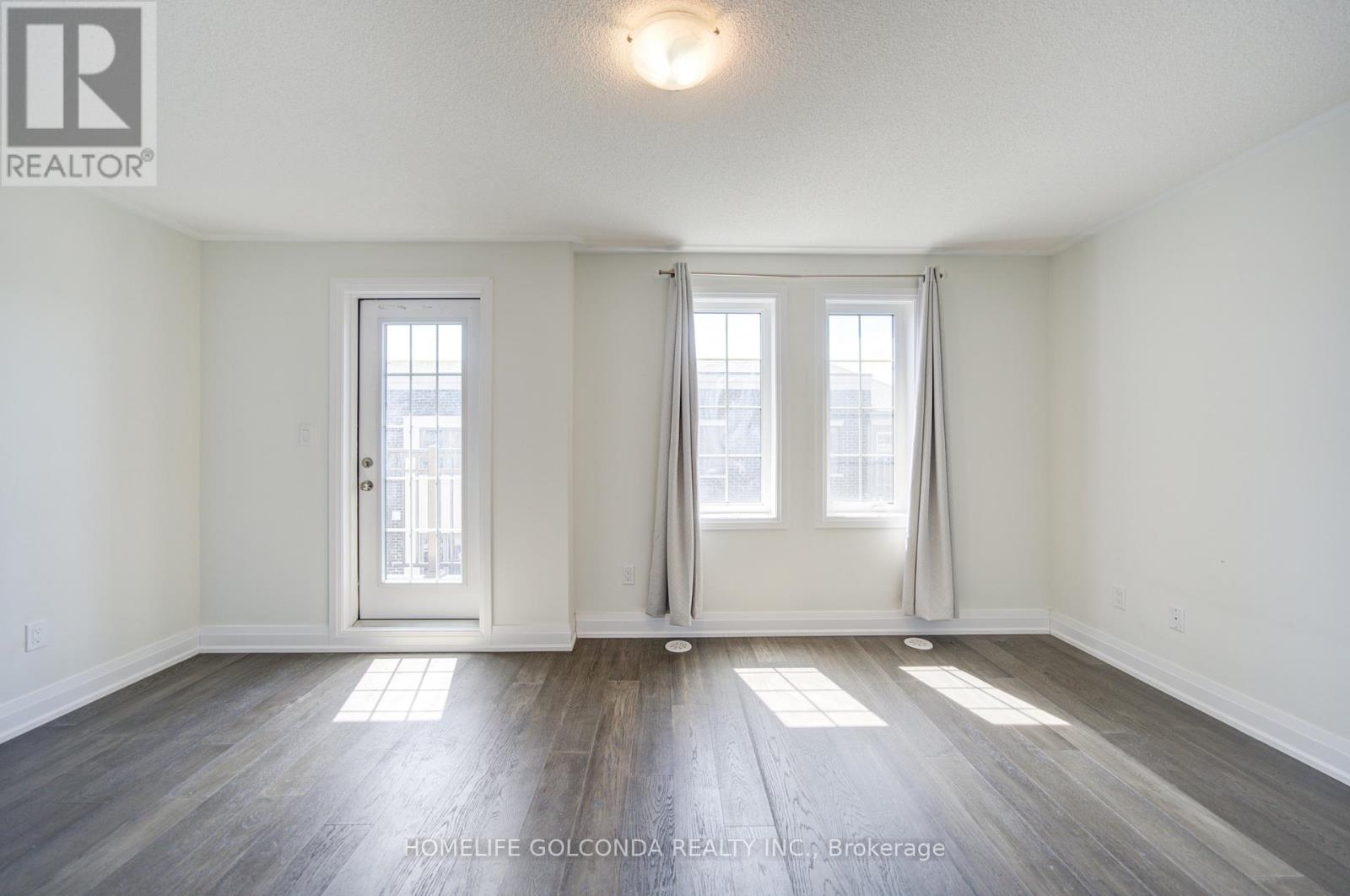 7 Maybank Lane, Whitchurch-Stouffville, Ontario  L4A 4X7 - Photo 35 - N13058478