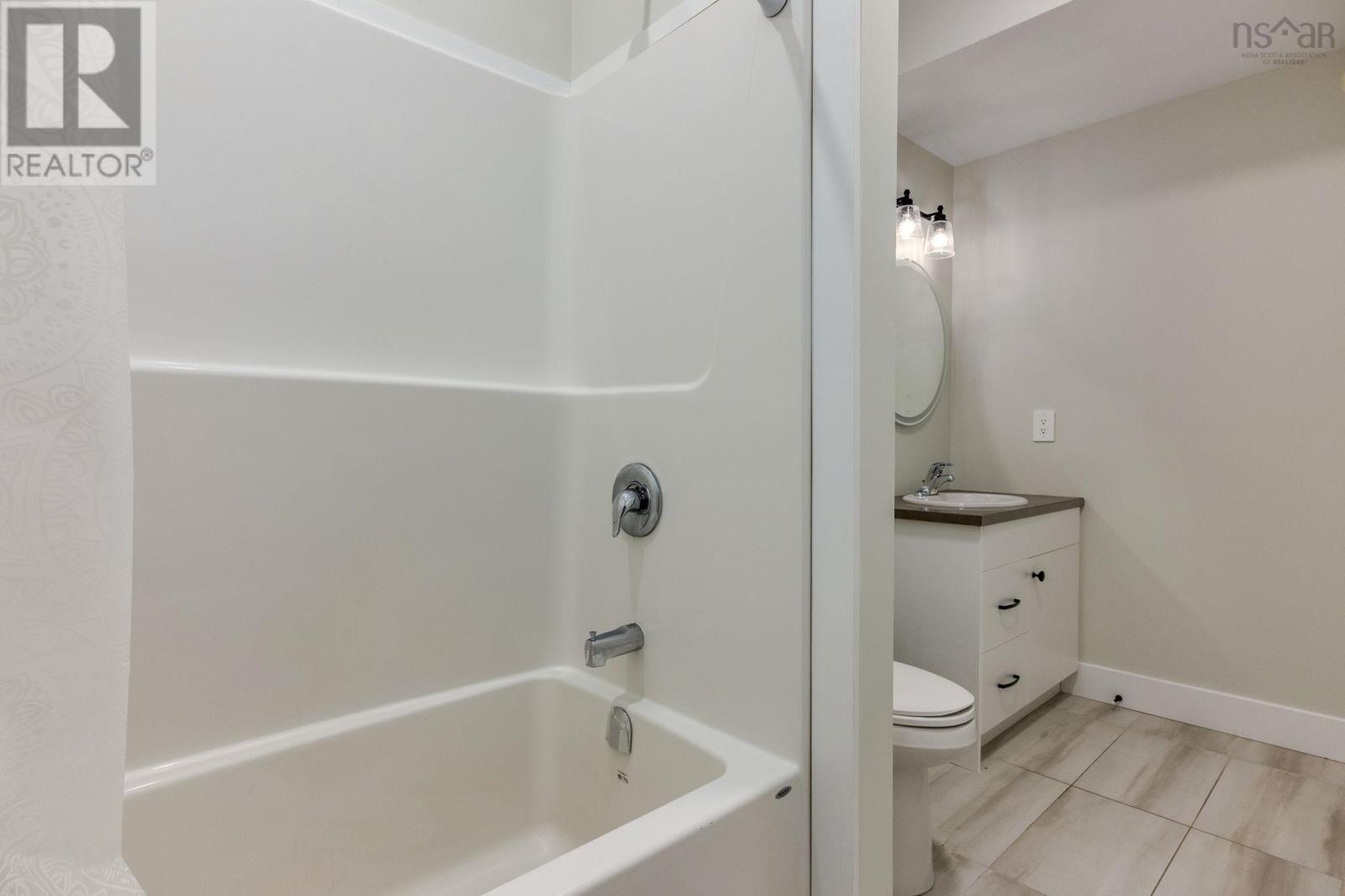 6 Breaktrail Drive, Halifax, Nova Scotia  B4B 2J7 - Photo 41 - 202604953