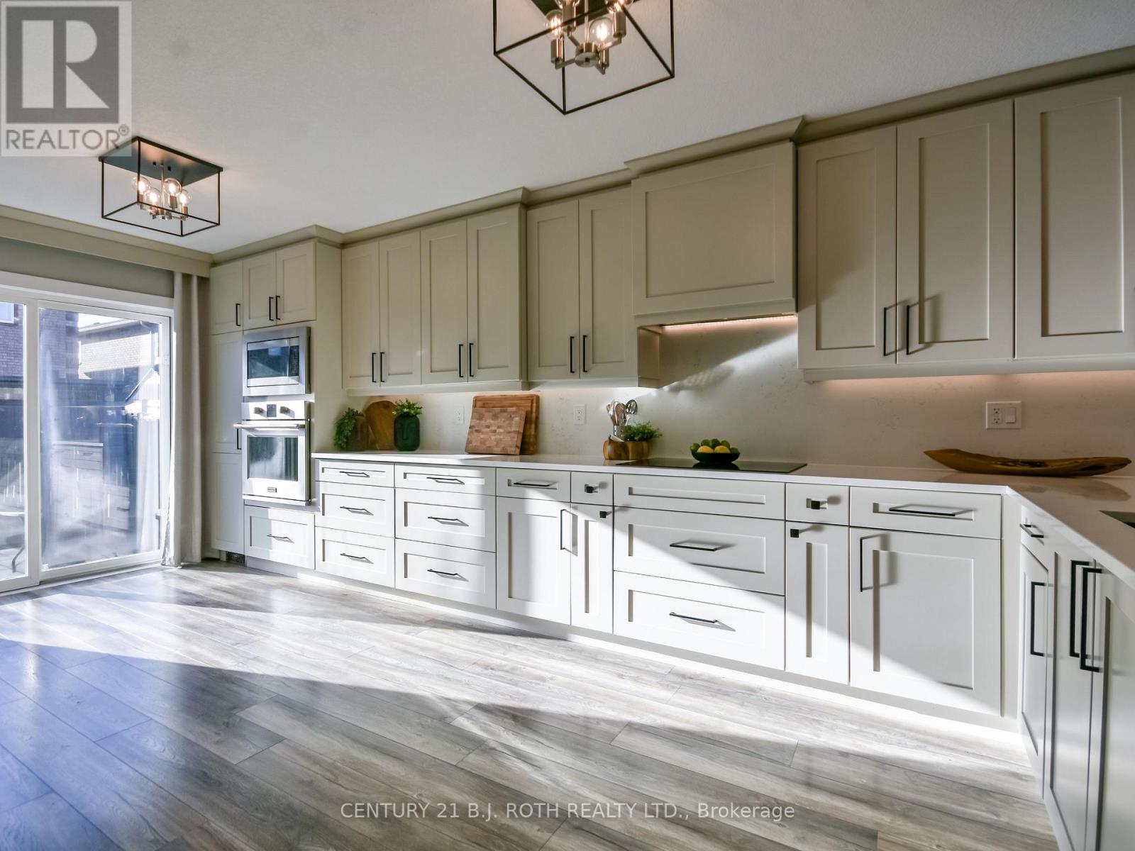 27 Claire Drive, Barrie (Painswick South), Ontario  L4N 5Y1 - Photo 11 - S13058302