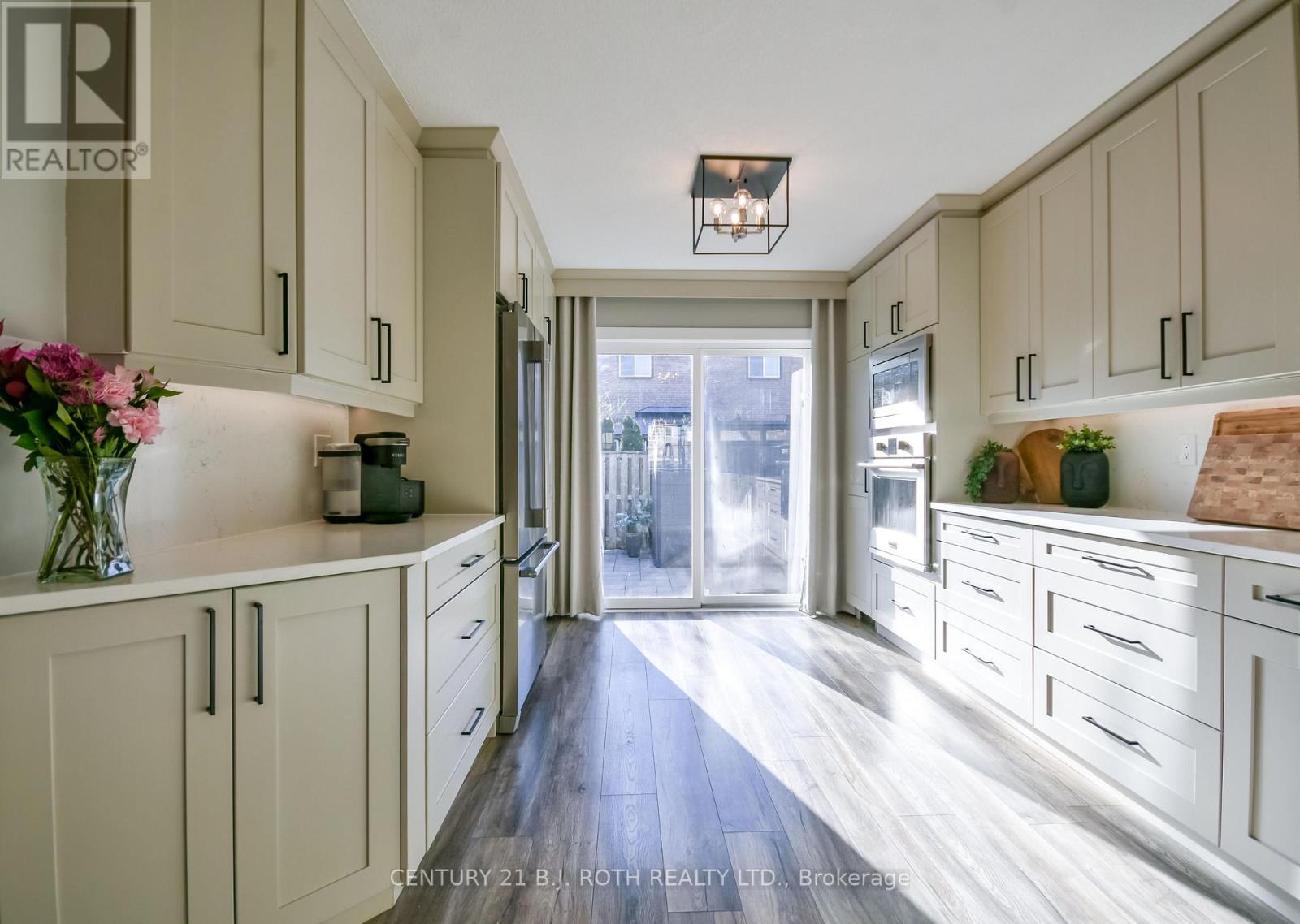 27 Claire Drive, Barrie (Painswick South), Ontario  L4N 5Y1 - Photo 12 - S13058302