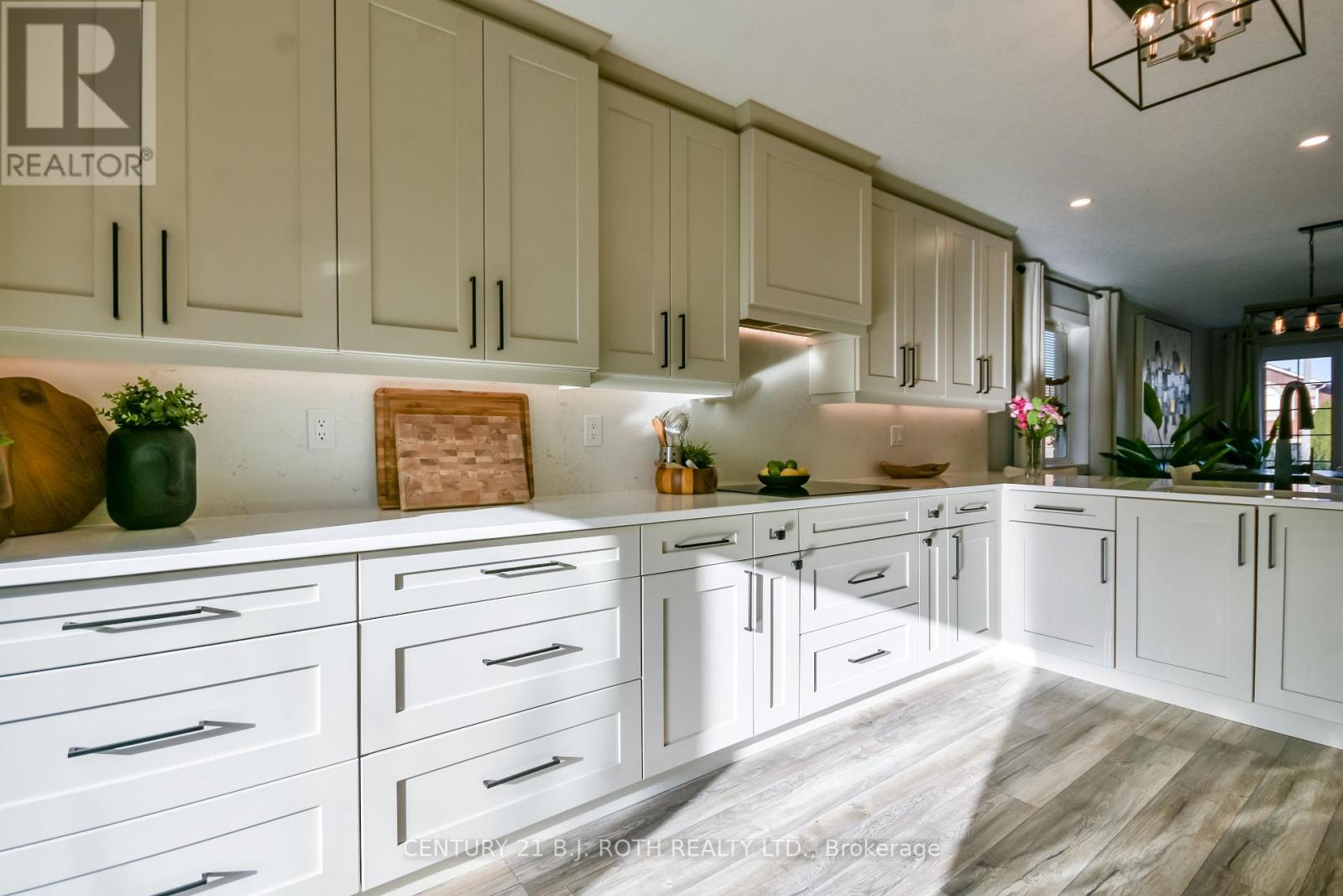 27 Claire Drive, Barrie (Painswick South), Ontario  L4N 5Y1 - Photo 14 - S13058302