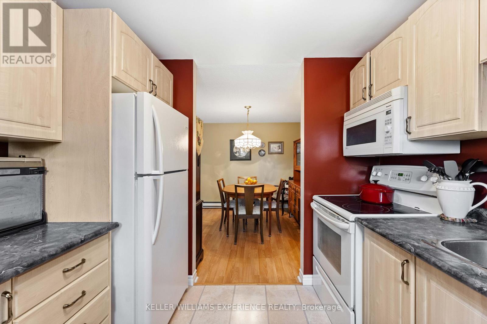 15 Pheasant Trail, Barrie, Ontario  L4N 6W4 - Photo 10 - S13058402