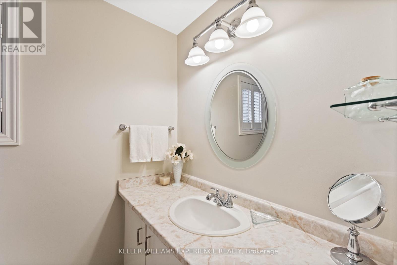 15 Pheasant Trail, Barrie, Ontario  L4N 6W4 - Photo 12 - S13058402