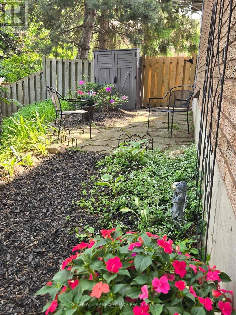 15 Pheasant Trail, Barrie, Ontario  L4N 6W4 - Photo 25 - S13058402