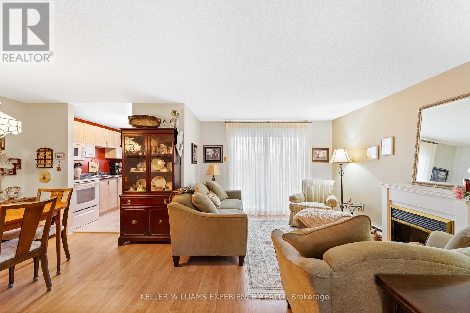 15 Pheasant Trail, Barrie, Ontario  L4N 6W4 - Photo 4 - S13058402