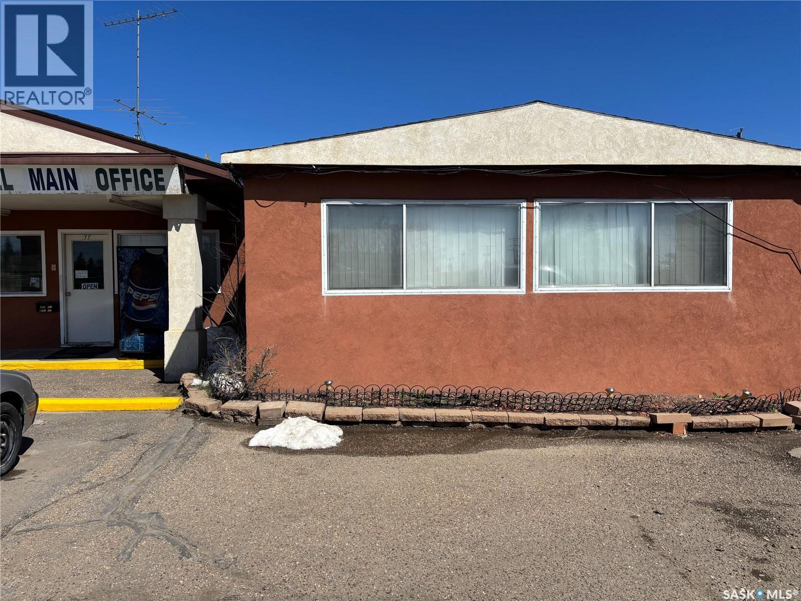 155 North Service Road, Swift Current, Saskatchewan  S9H 3S8 - Photo 4 - SK033878