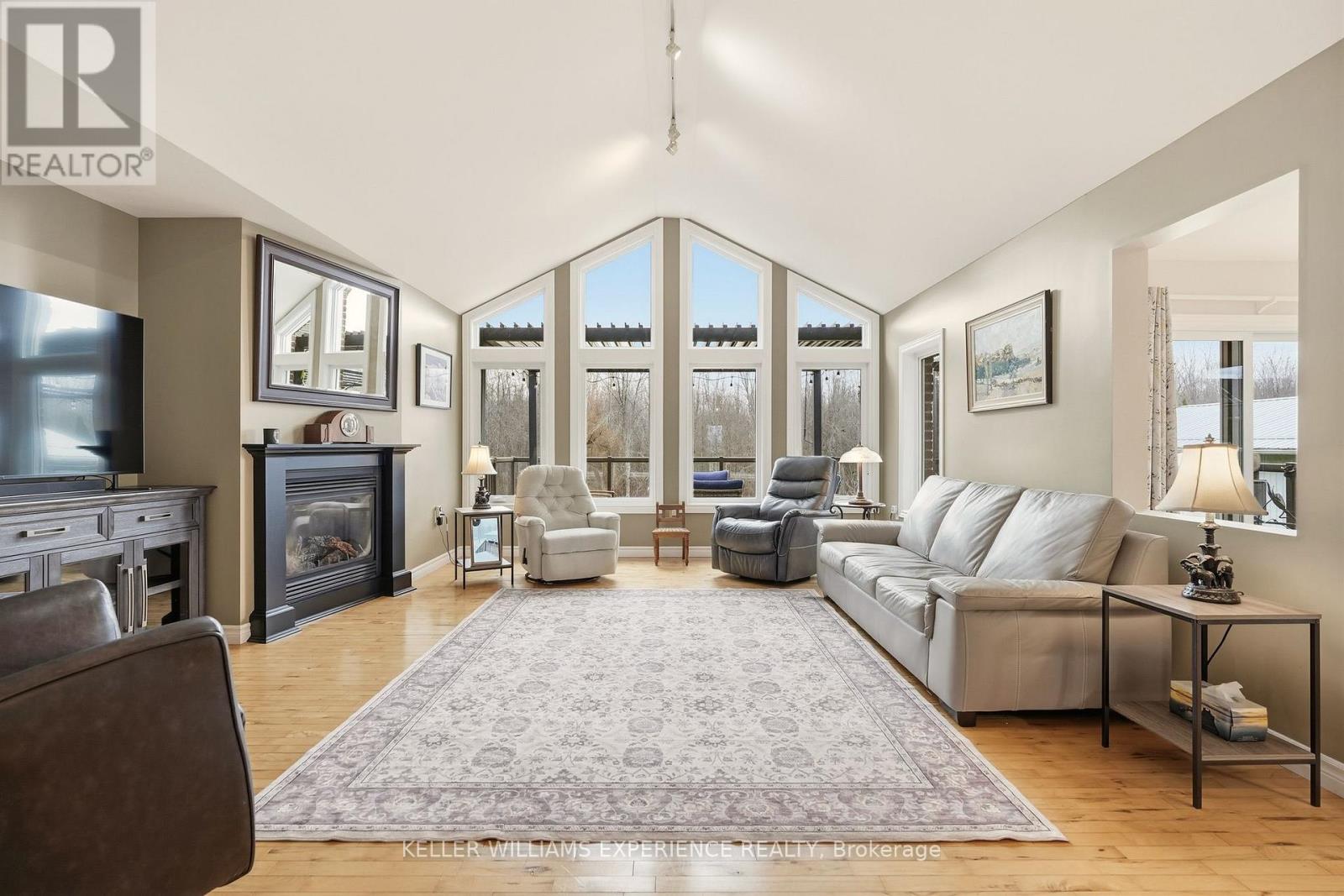 107 Simcoe Road, Ramara, Ontario  L0K 1B0 - Photo 13 - S13058576