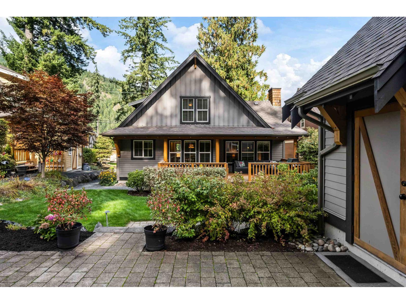 43425 Blue Grouse Lane, Cultus Lake South, Lindell Beach, British Columbia  V2R 0X8 - Photo 3 - R3116783