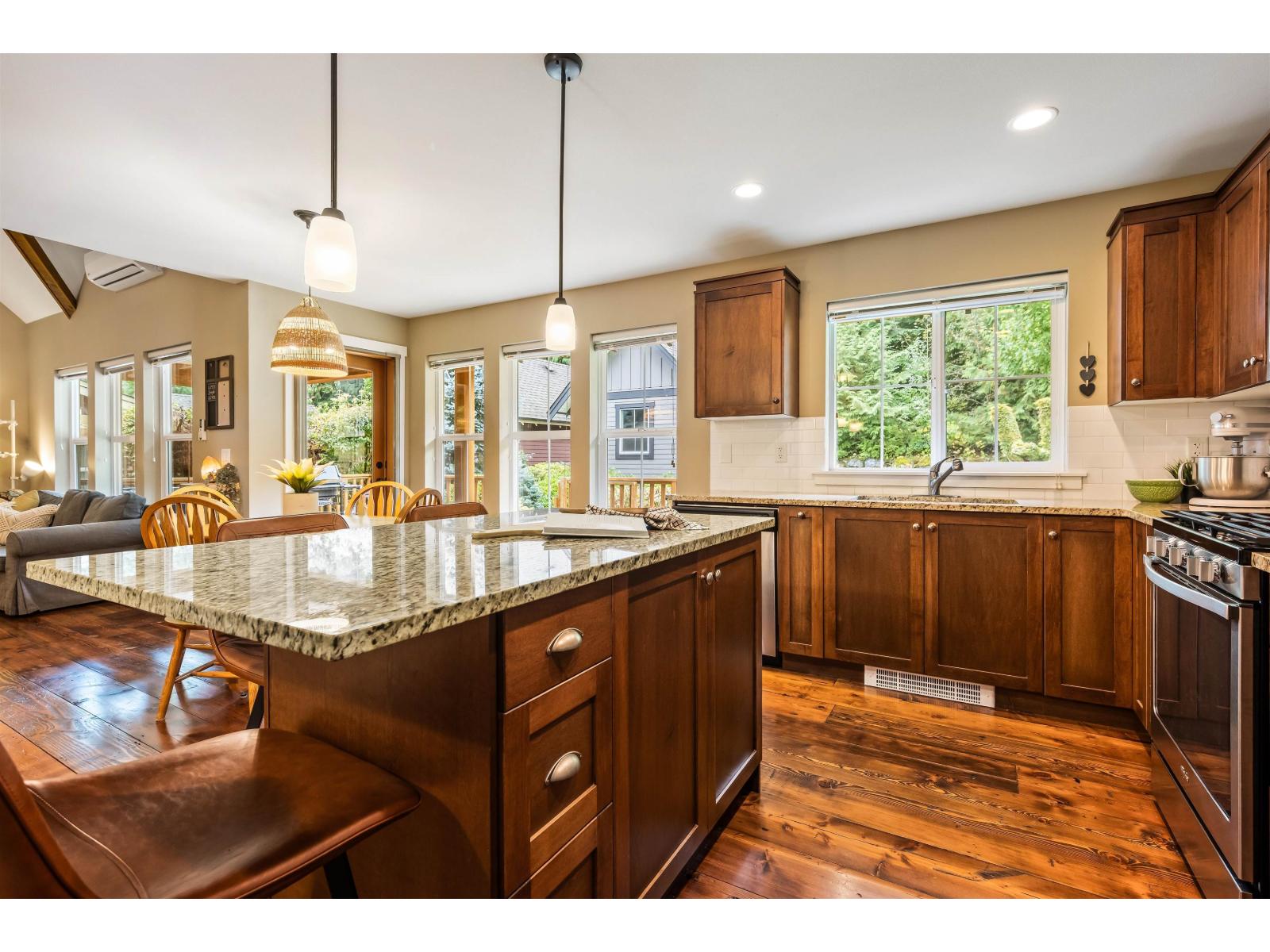 43425 Blue Grouse Lane, Cultus Lake South, Lindell Beach, British Columbia  V2R 0X8 - Photo 6 - R3116783