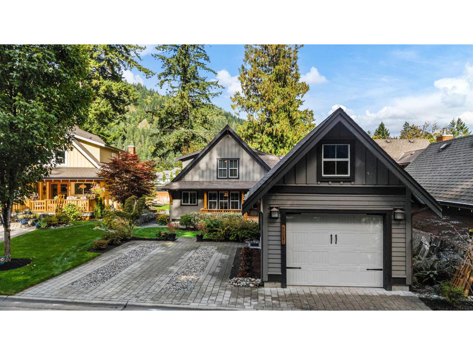 43425 Blue Grouse Lane, Cultus Lake South, Lindell Beach, British Columbia  V2R 0X8 - Photo 2 - R3116783