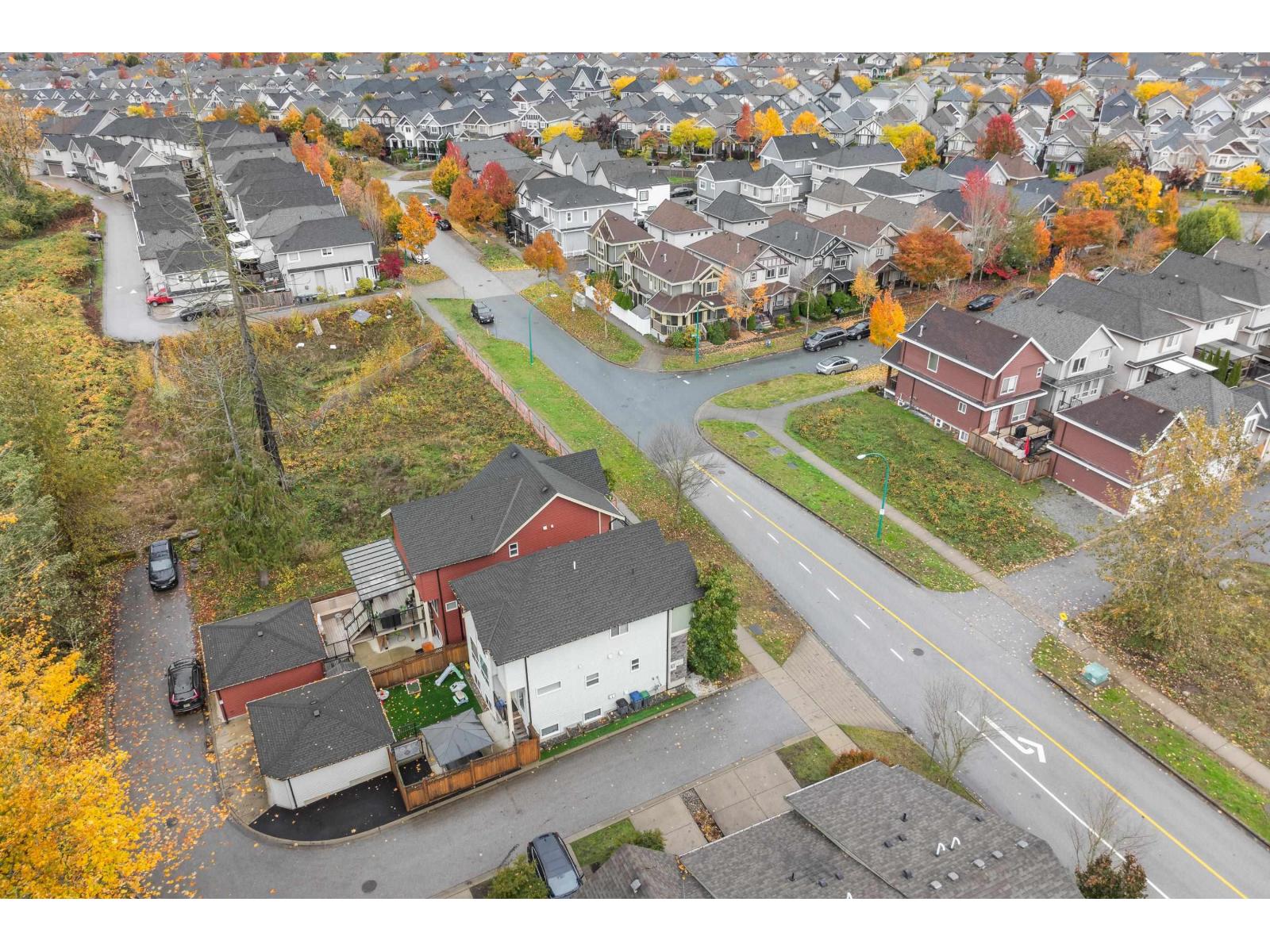 6702 191a Street, Surrey, British Columbia  V4N 6A4 - Photo 4 - R3116017