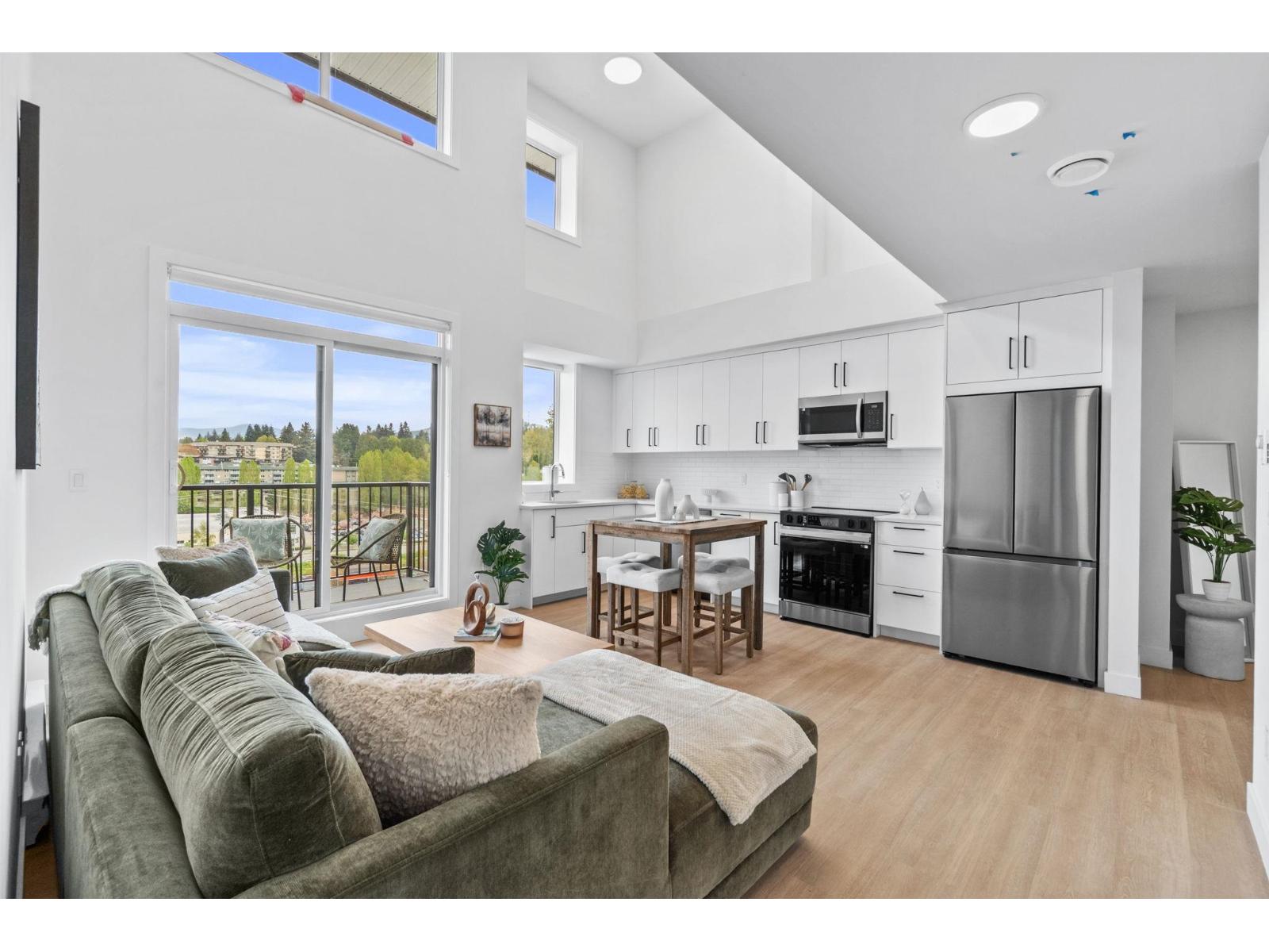 503 33820 SOUTH FRASER WAY, Abbotsford, British Columbia