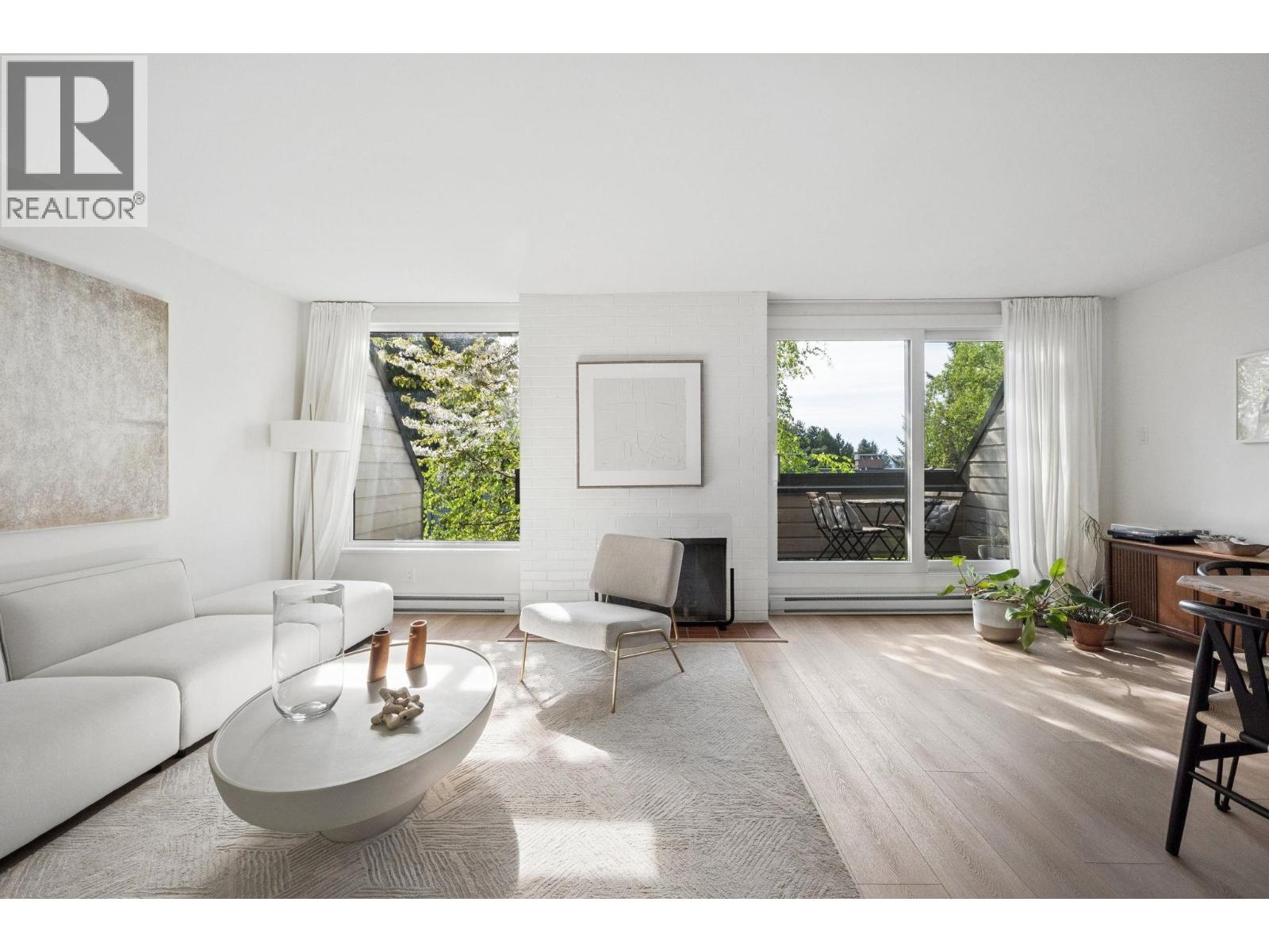 3951 SPRINGTREE DRIVE, Vancouver, British Columbia