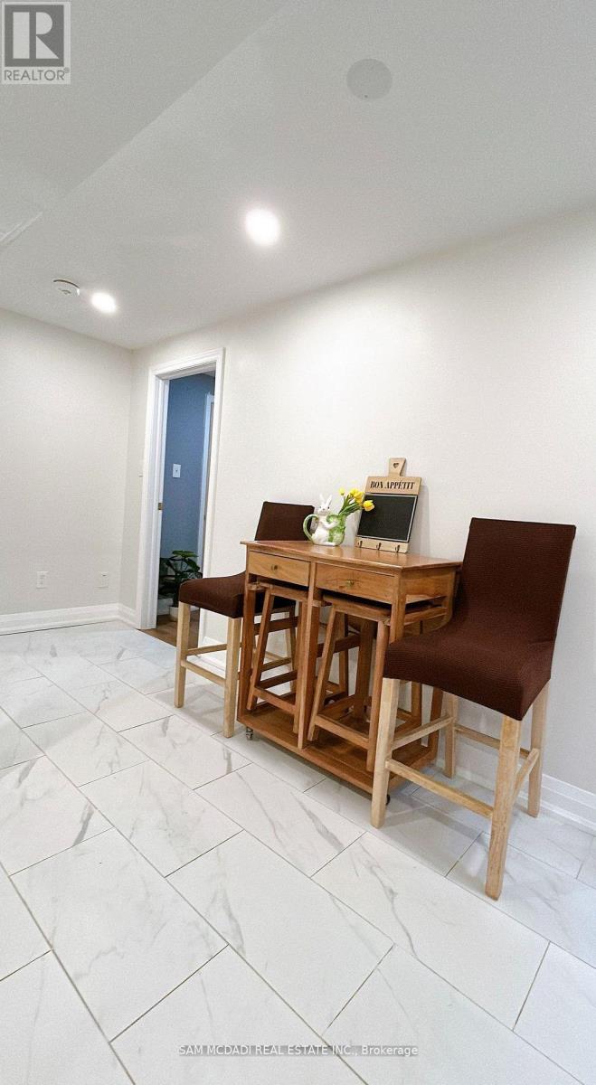 565 Indian Summer Trail, Mississauga, Ontario  L4Z 3Y8 - Photo 5 - W13058376