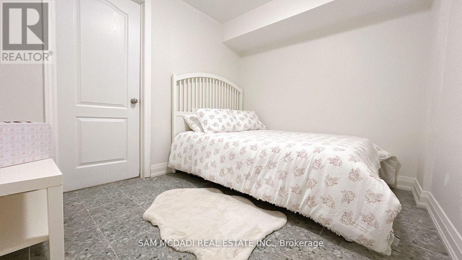 565 Indian Summer Trail, Mississauga, Ontario  L4Z 3Y8 - Photo 9 - W13058376