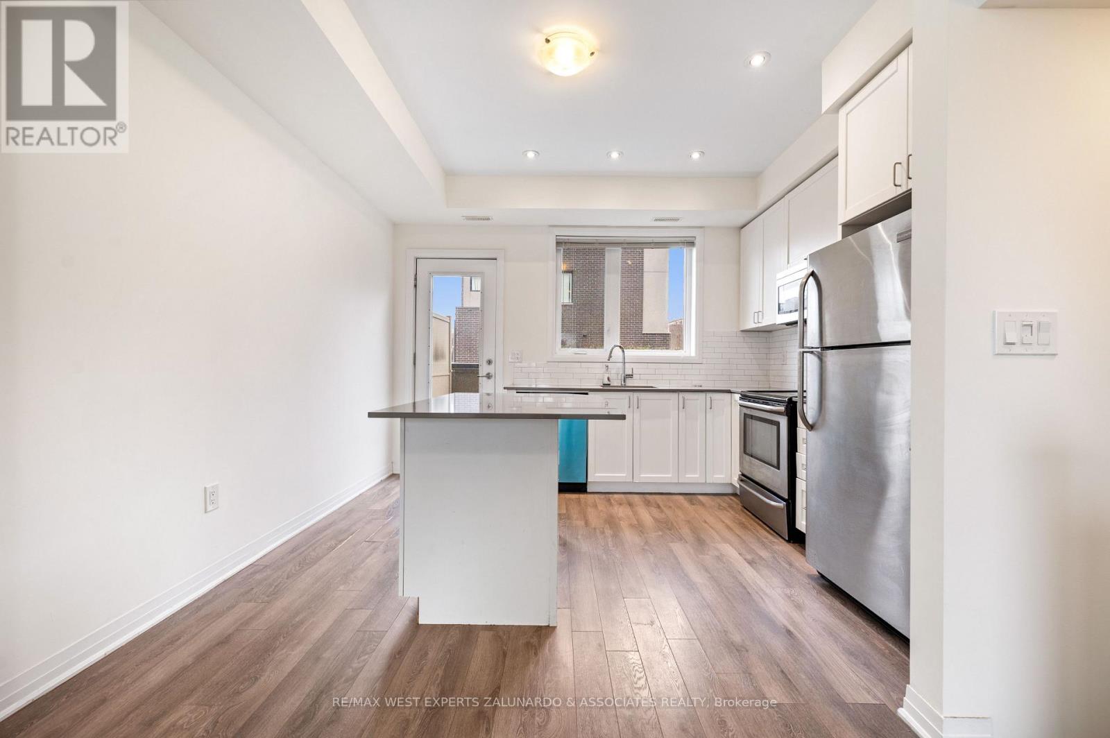 3 - 120 Frederick Tisdale Drive, Toronto, Ontario  M3K 0A8 - Photo 8 - W13058586