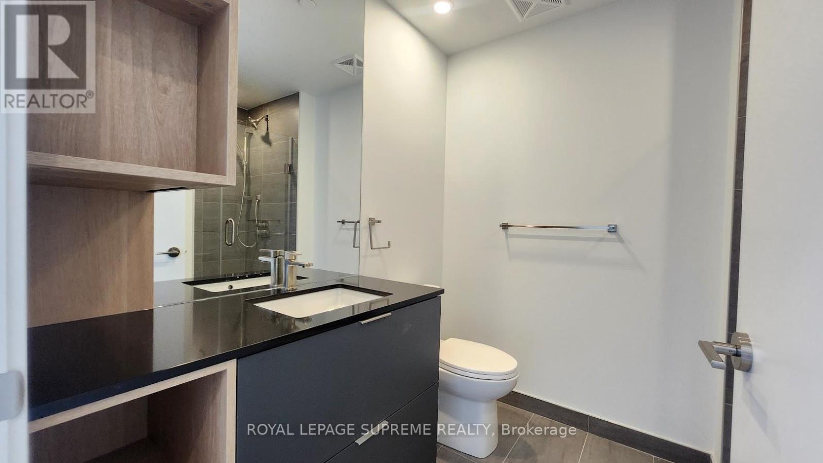 2204 - 1 Fairview Road E, Mississauga, Ontario  L5A 0B4 - Photo 17 - W13058606