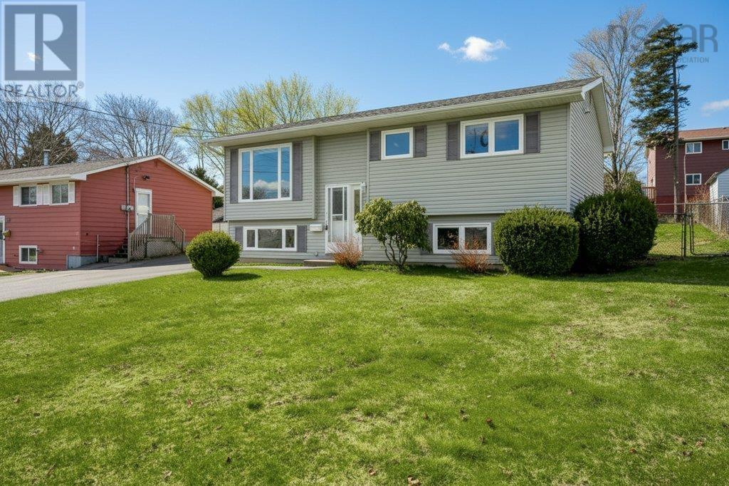 120 Flying Cloud Drive, Dartmouth, Nova Scotia  B2W 4T3 - Photo 2 - 202608974