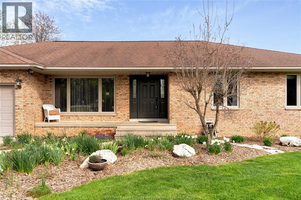 3927 Concession 3 South, Amherstburg, Ontario  N9V 2Y8 - Photo 2 - 26009565