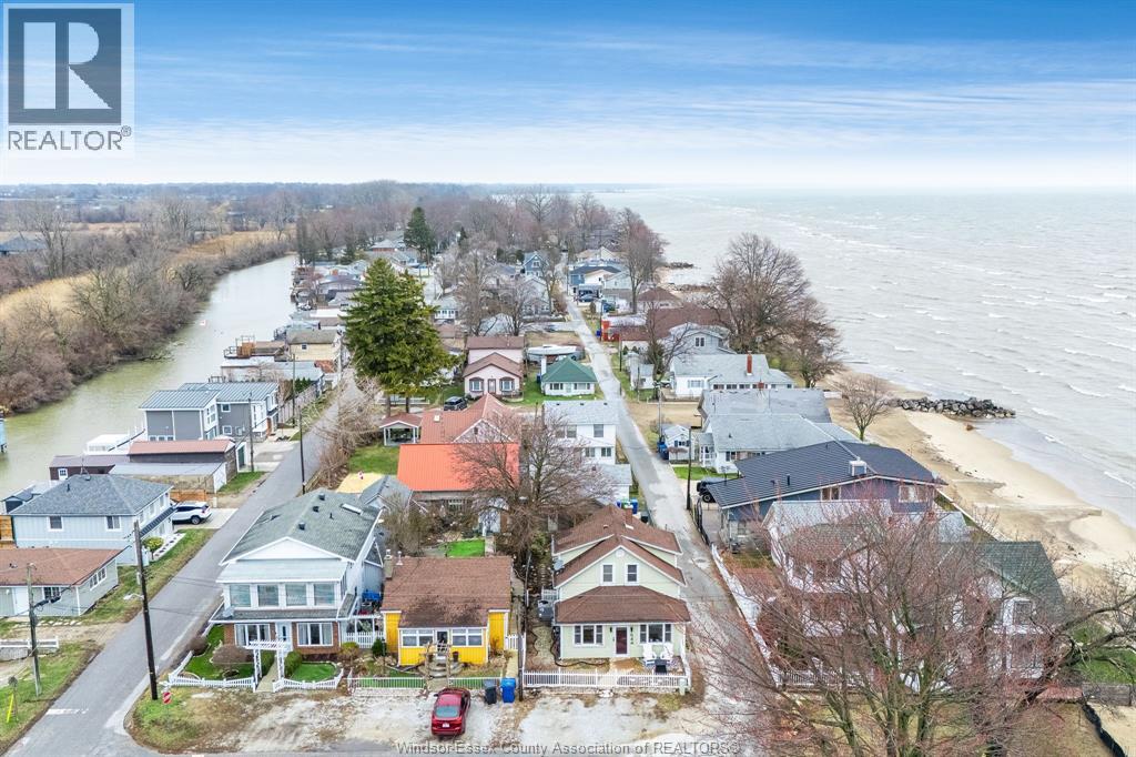 544 1st Boulevard, Kingsville, Ontario  N9Y 3V8 - Photo 2 - 26009564