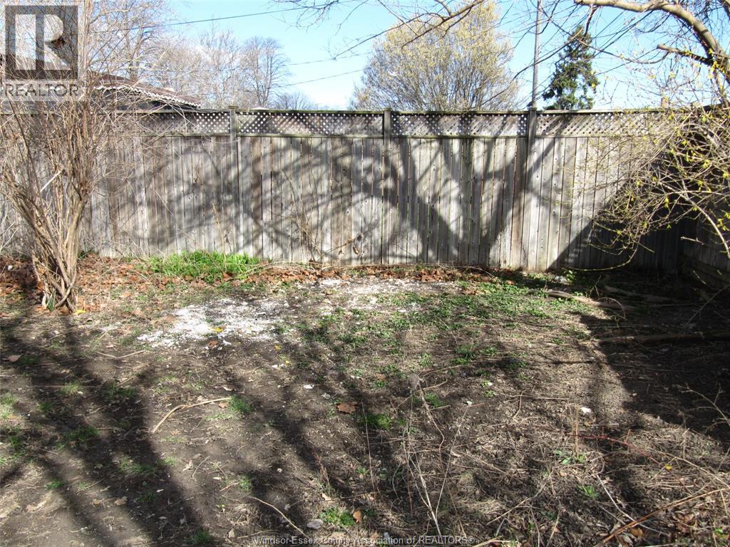 1462 Labadie, Windsor, Ontario  N8Y 4H1 - Photo 14 - 26007492