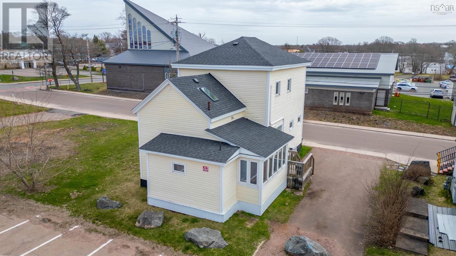 14 Prince Arthur Street, Amherst, Nova Scotia  B4H 1V4 - Photo 4 - 202608978
