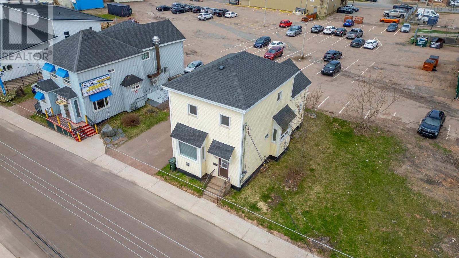 14 Prince Arthur Street, Amherst, Nova Scotia  B4H 1V4 - Photo 3 - 202608978