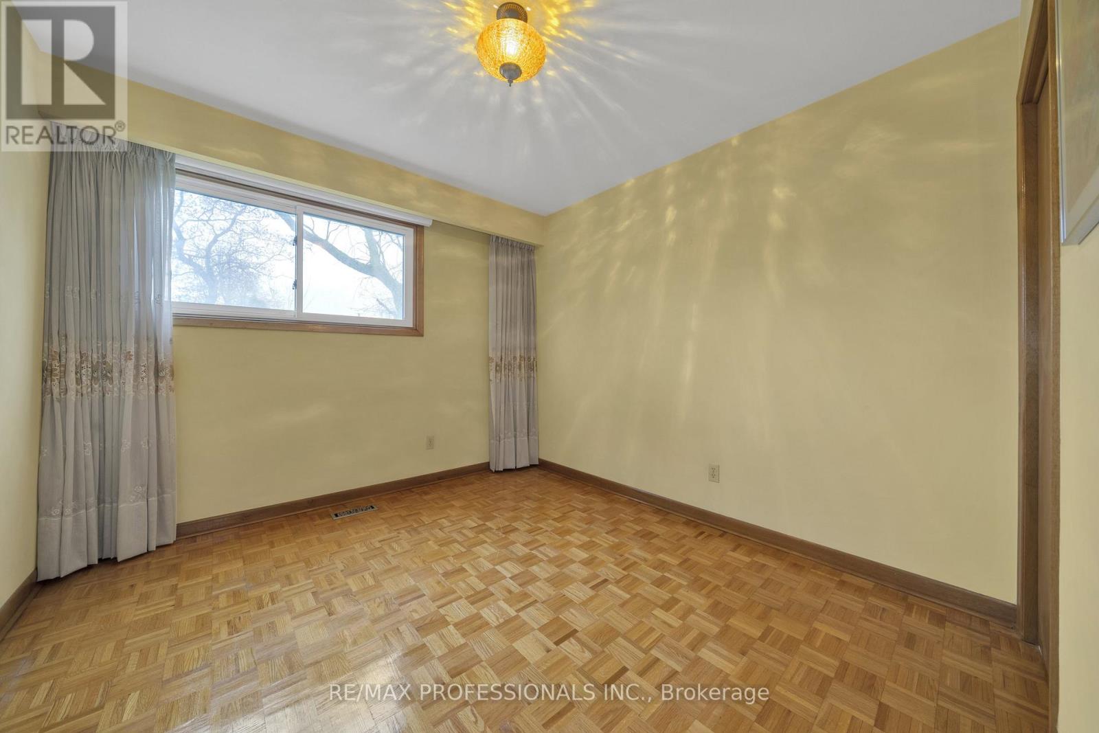 1877 Silverberry Crescent, Mississauga, Ontario  L5J 1C8 - Photo 23 - W13058190