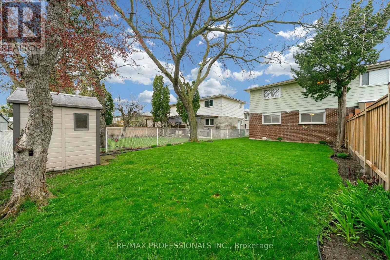 1877 Silverberry Crescent, Mississauga, Ontario  L5J 1C8 - Photo 43 - W13058190