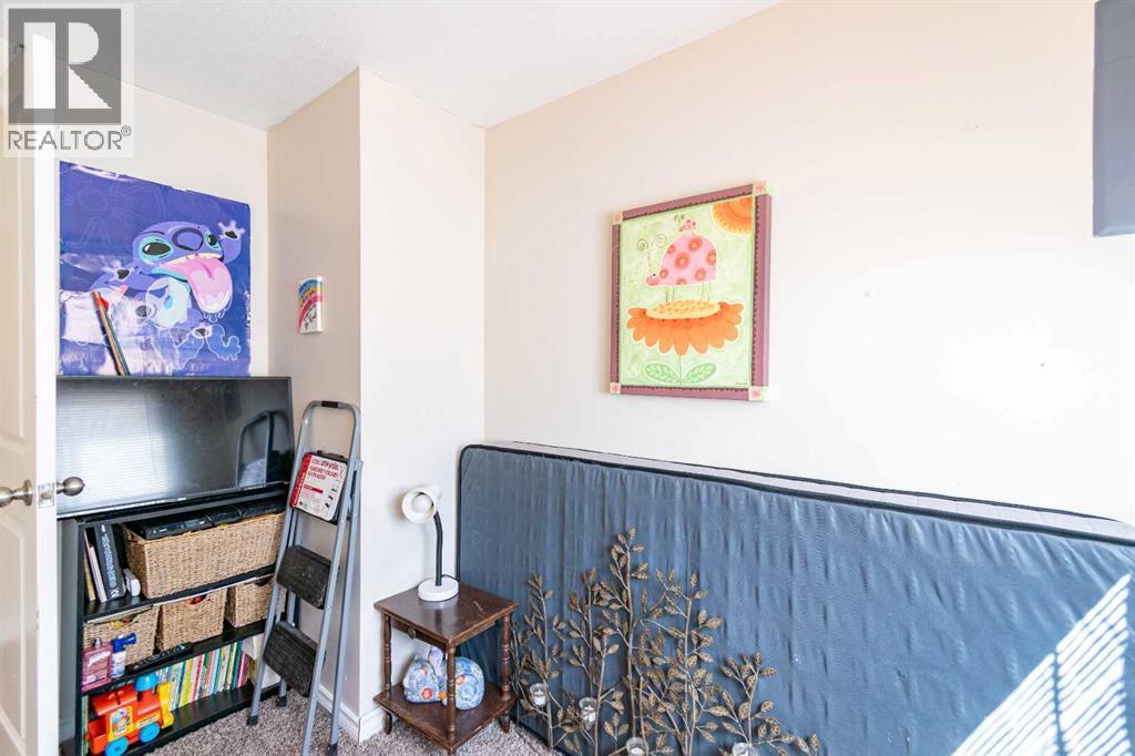 4 48a Street Close, Alix, Alberta  T0C 0B0 - Photo 18 - A2306091