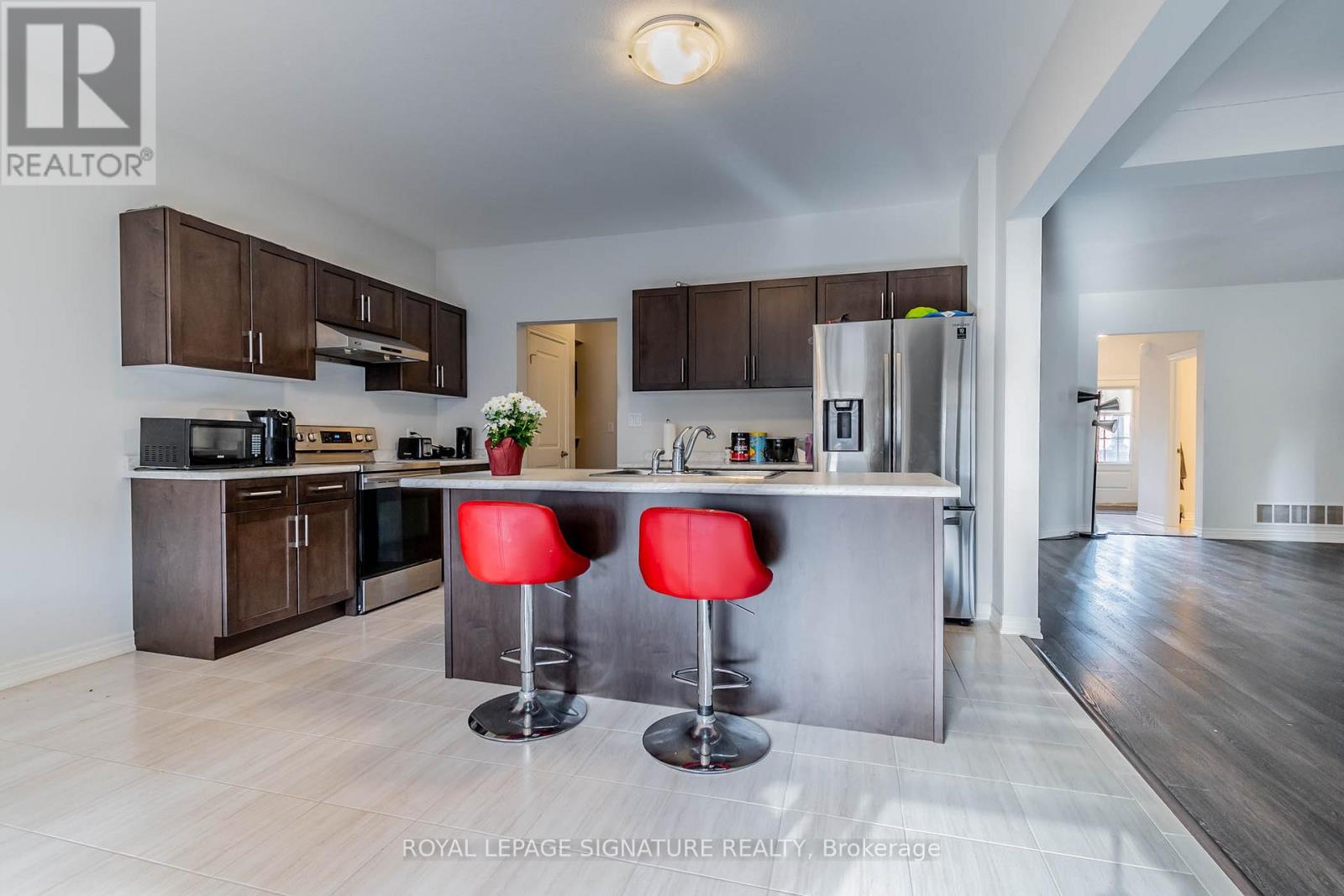 Upper Level - 11 Overholt Drive, Thorold, Ontario  L2V 0G4 - Photo 12 - X13058288