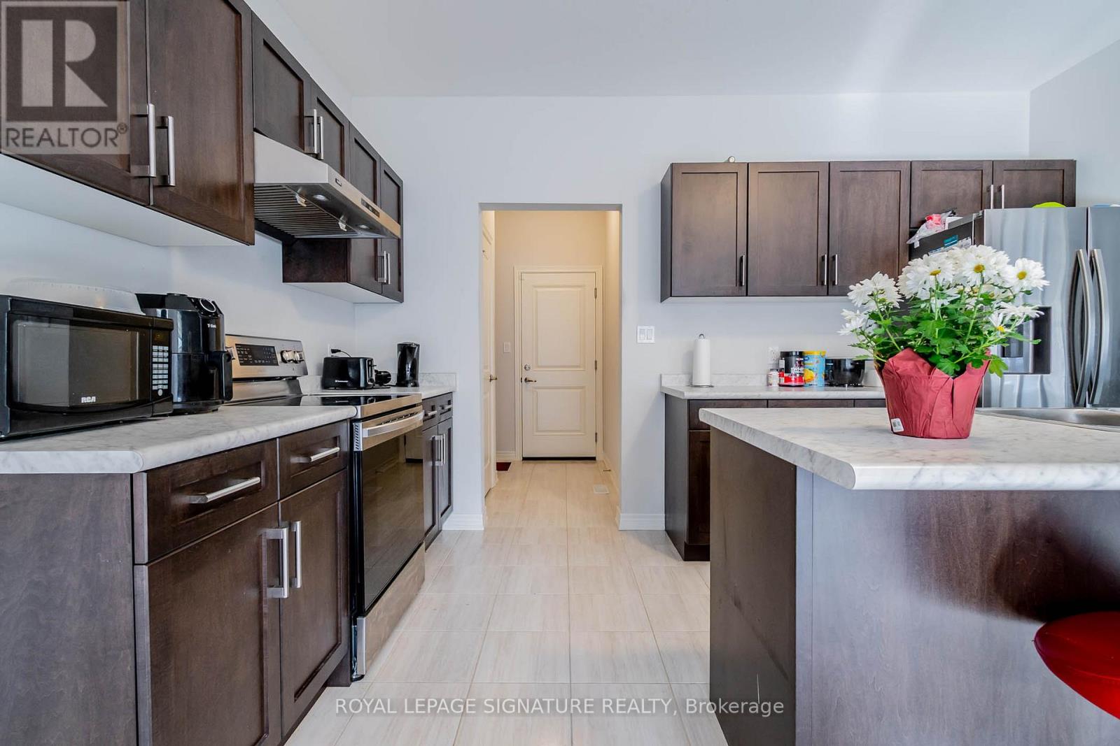 Upper Level - 11 Overholt Drive, Thorold, Ontario  L2V 0G4 - Photo 13 - X13058288