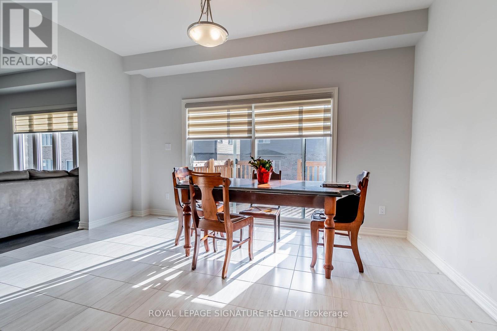 Upper Level - 11 Overholt Drive, Thorold, Ontario  L2V 0G4 - Photo 16 - X13058288