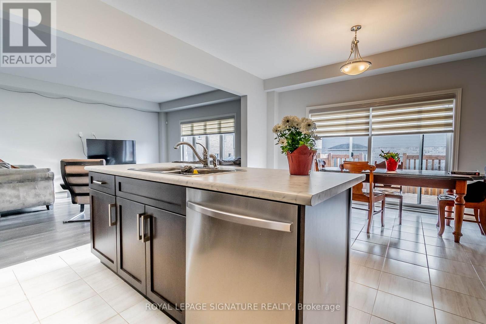 Upper Level - 11 Overholt Drive, Thorold, Ontario  L2V 0G4 - Photo 20 - X13058288