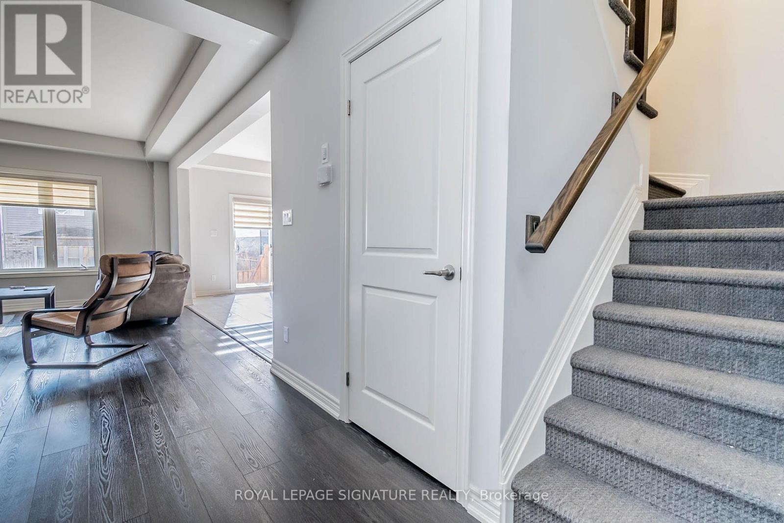 Upper Level - 11 Overholt Drive, Thorold, Ontario  L2V 0G4 - Photo 23 - X13058288