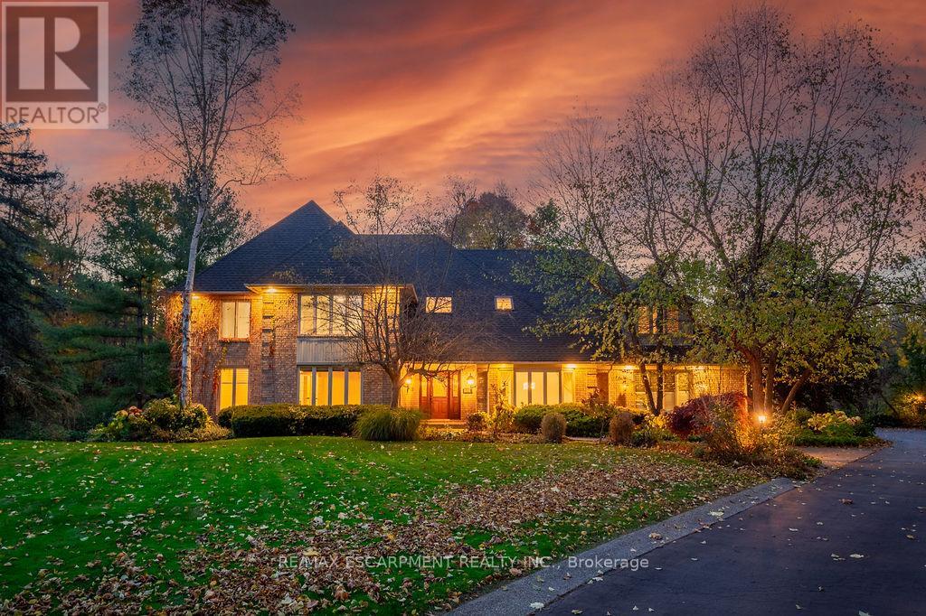 27 Blackberry Place, Hamilton, Ontario  L0R 1H2 - Photo 4 - X13058332