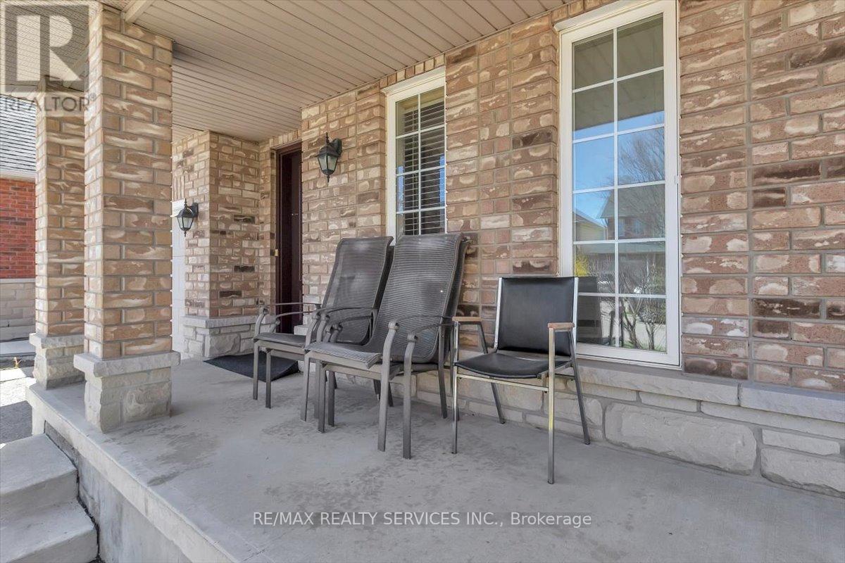 20 Tossell Avenue, Hamilton, Ontario  L0R 1P0 - Photo 4 - X13058354