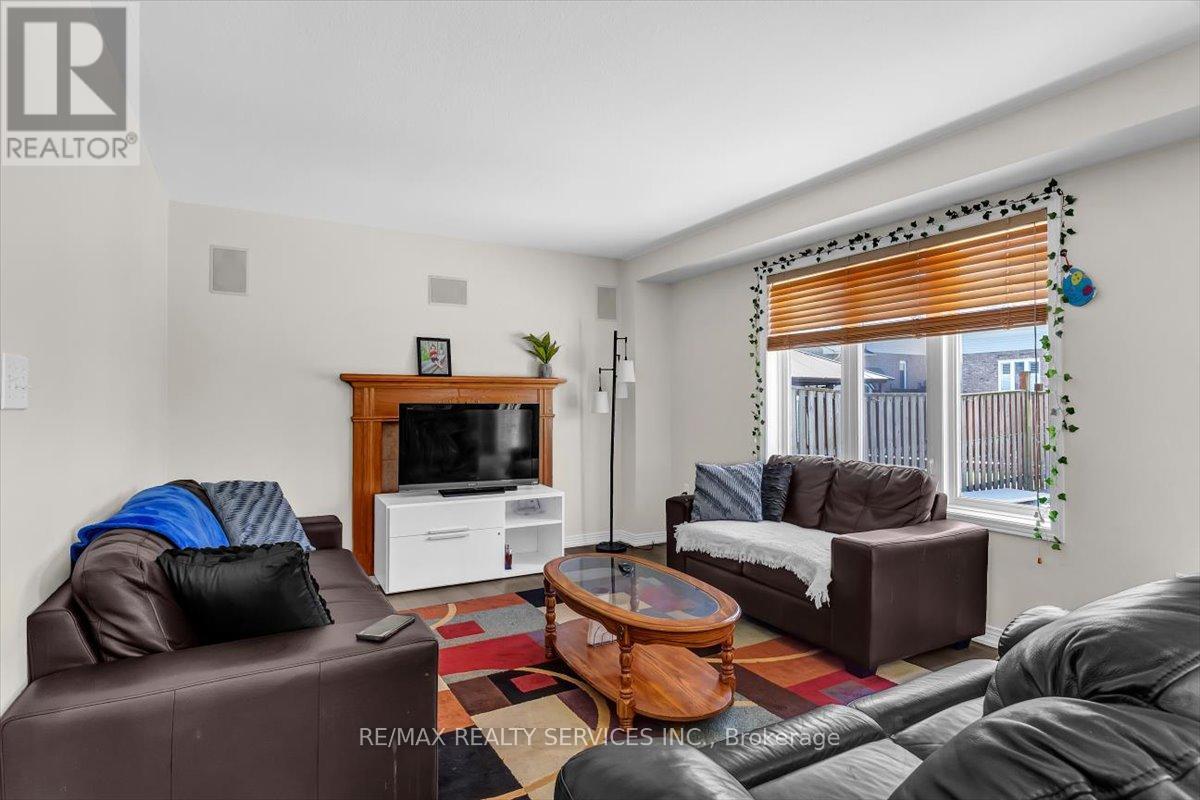 20 Tossell Avenue, Hamilton, Ontario  L0R 1P0 - Photo 7 - X13058354