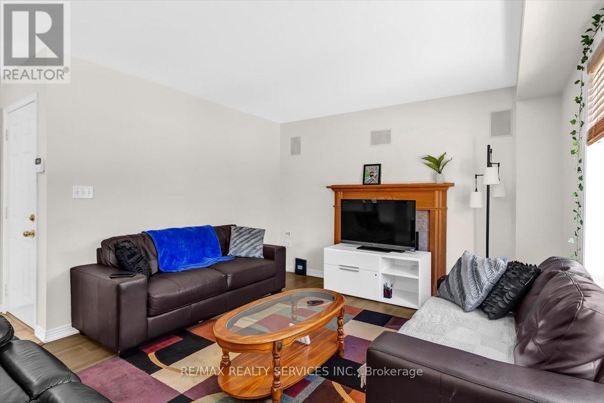 20 Tossell Avenue, Hamilton, Ontario  L0R 1P0 - Photo 8 - X13058354