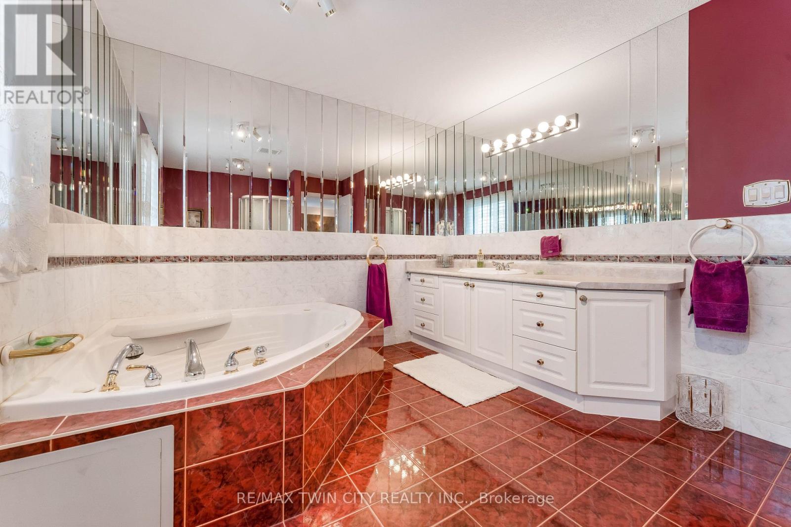 60 Chandos Drive, Kitchener, Ontario  N2A 3C2 - Photo 23 - X13058512