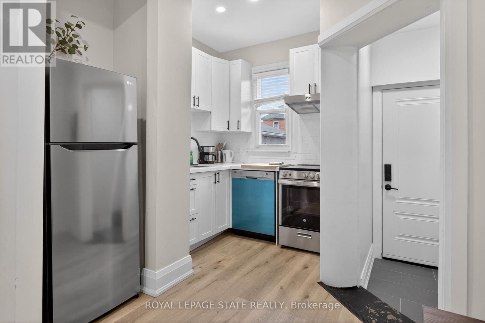 11 Barnesdale Avenue N, Hamilton, Ontario  L8L 6R4 - Photo 4 - X13058524