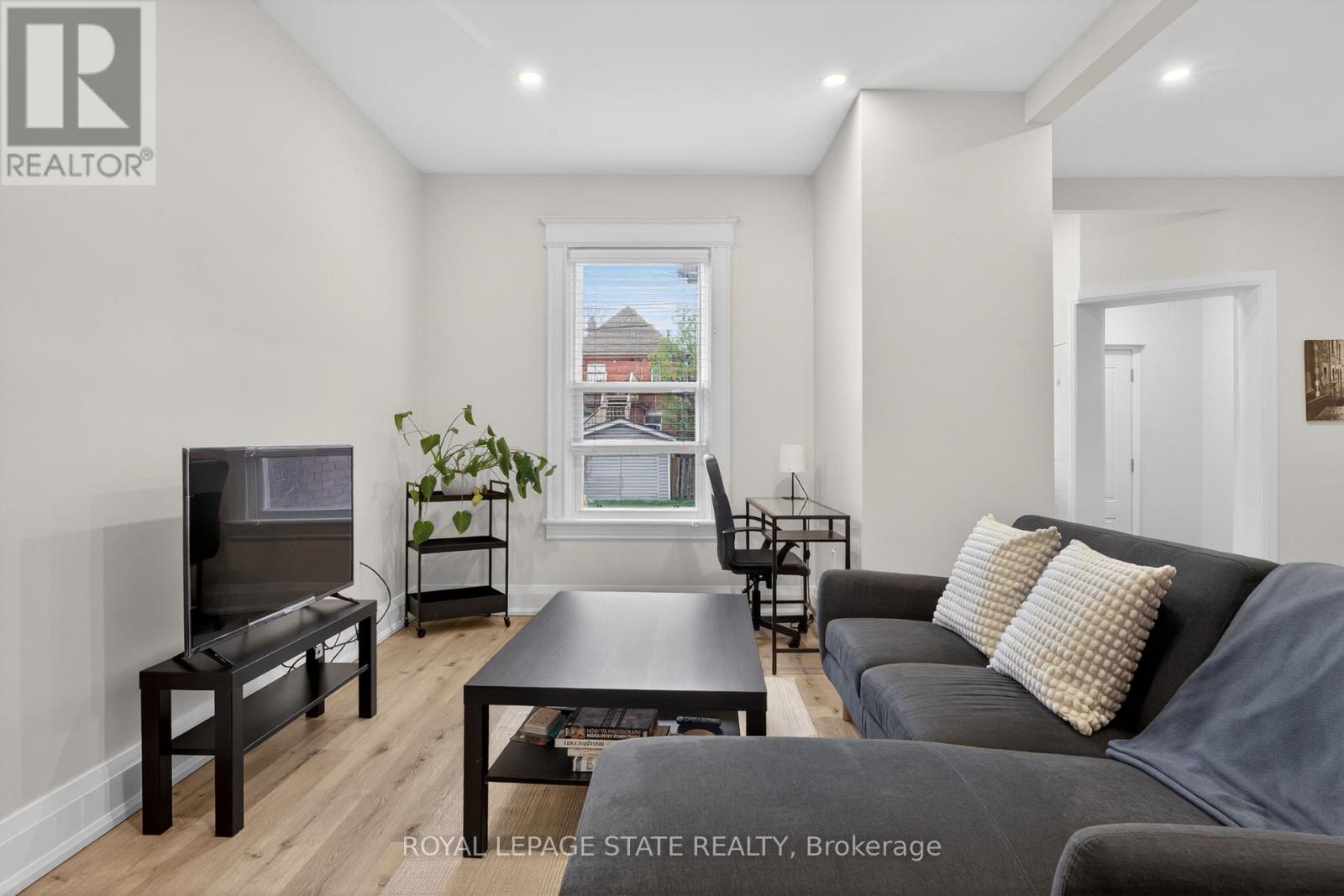 11 Barnesdale Avenue N, Hamilton, Ontario  L8L 6R4 - Photo 6 - X13058524