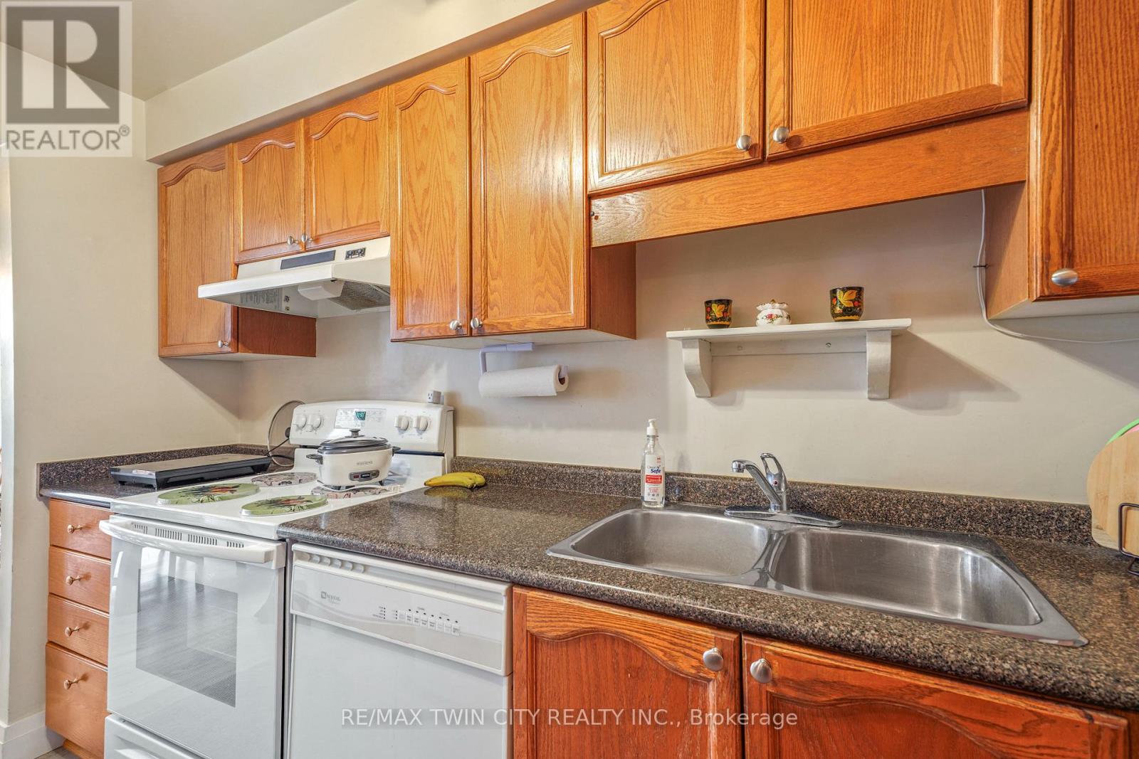 207 - 9 Bonheur Court, Brantford, Ontario  N3P 1Z5 - Photo 11 - X13058602